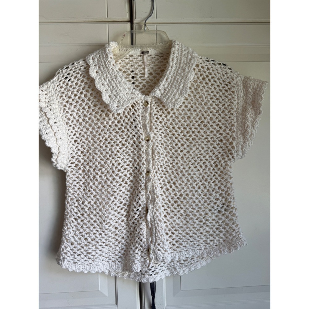 Free People Ivory Crochet Knit Button Front Top Scalloped Collar Womens Small - Picture 2 of 9